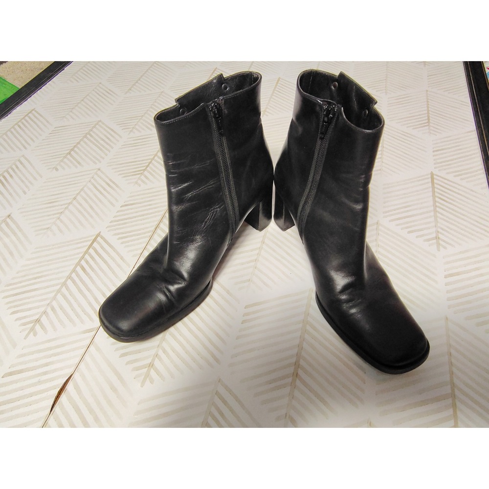 Paloma‎ Black Leather Square Toe Ankle Boots Made in Italy Size 8.5 M